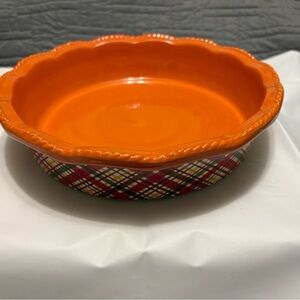 TEMPTATIONS BY TARA FALL PLAID 9" PIE PLATE